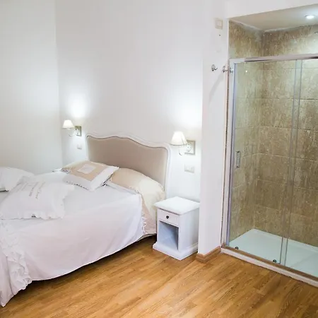 Bed & Breakfast I Racconti Di Partenope 4*