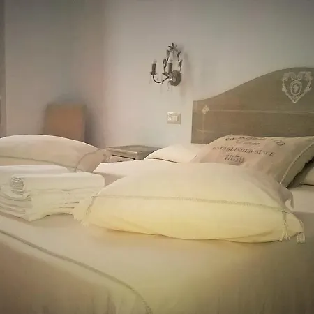Bed & Breakfast I Racconti Di Partenope Napels